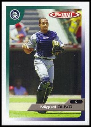 32 Miguel Olivo